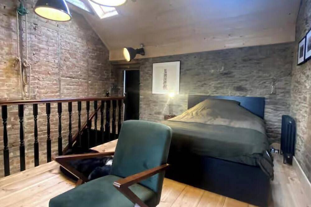 Cool Loft Meets Irish Cottage & Sauna Wicklow Town in County Wicklow