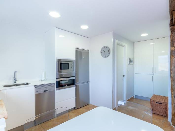 Apartamento entero, Apartamento luminoso en Mundaka, ideal para parejas y familias, cerca de la playa in Basamortu kala (Mundaka), Mundaka