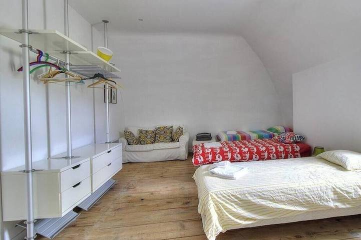 Location de vacances pour 13 personnes, avec jardin et piscine à Régnié-Durette - 2