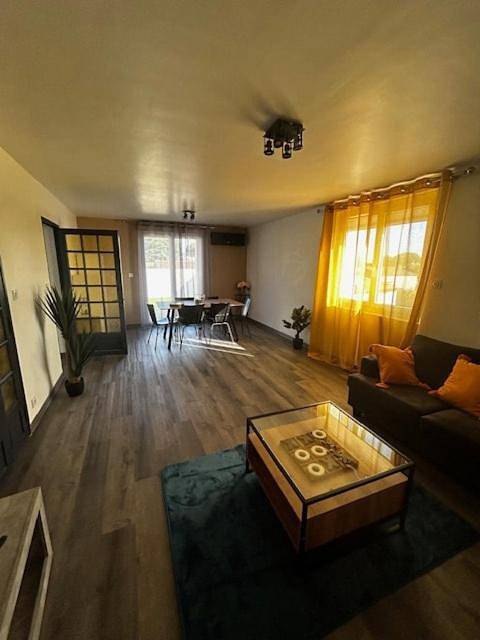 Gîte pour 6 personnes, avec balcon à Mudaison - 3