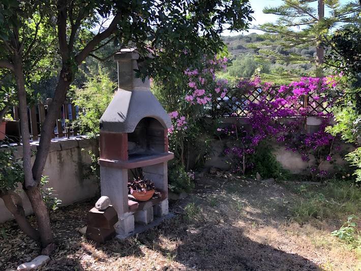 Hel lägenhet, Bouganville Two-Room Apartment 80 m from the Beach with Private Terrace, Garden & Ac in Porto Taverna, Loiri Porto San Paolo