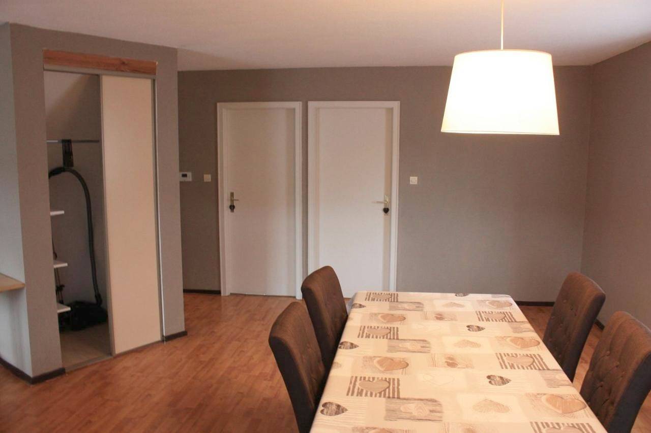 Appartement entier, Apartment with Balcony in Ribeauvillé, Parc naturel régional des Ballons des Vosges