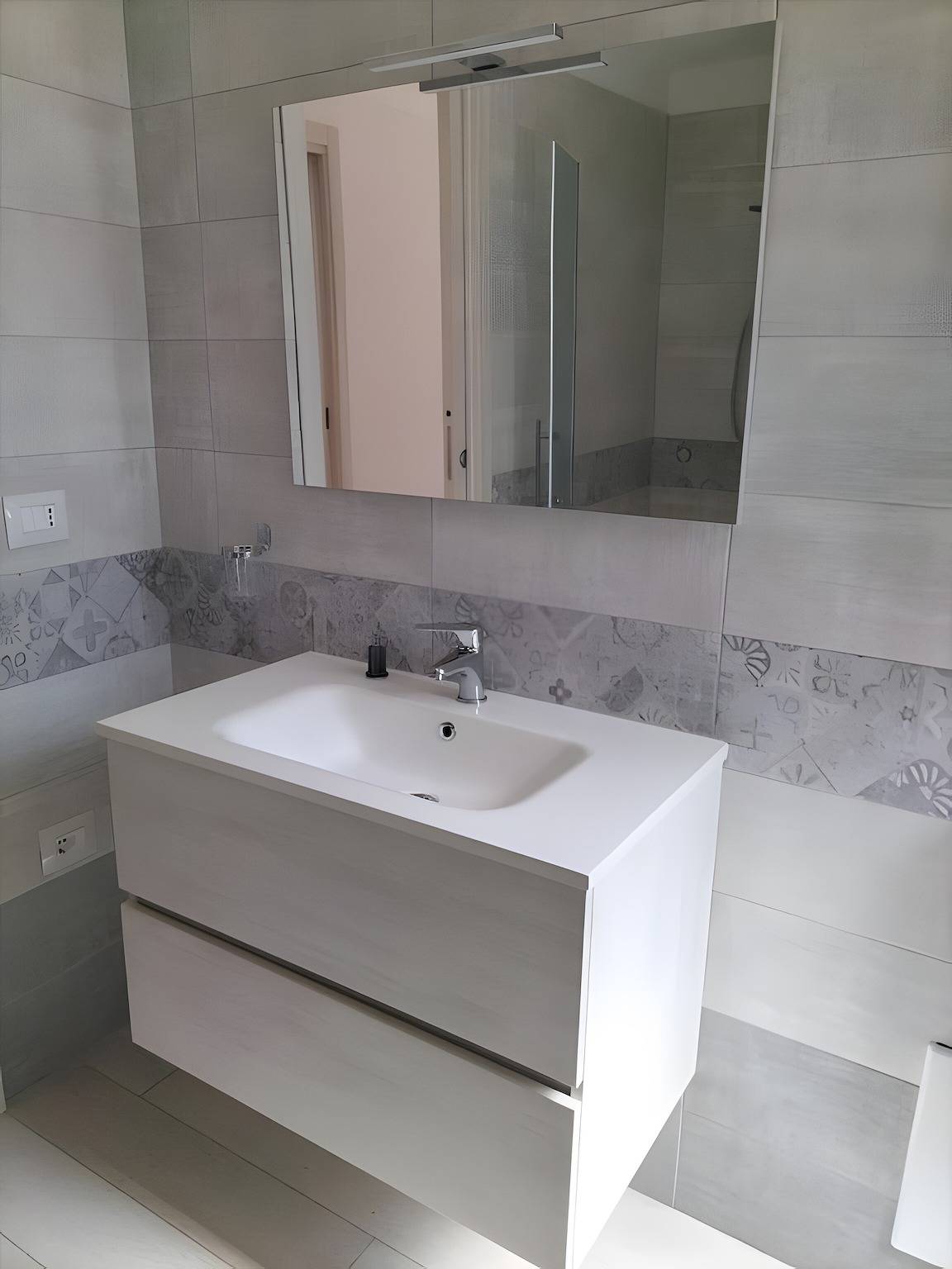 Ganze Wohnung, Ferienwohnung 'Borgo San Martino 1' mit Bergblick, Balkon und Wlan in Laureana Cilento, Cilento