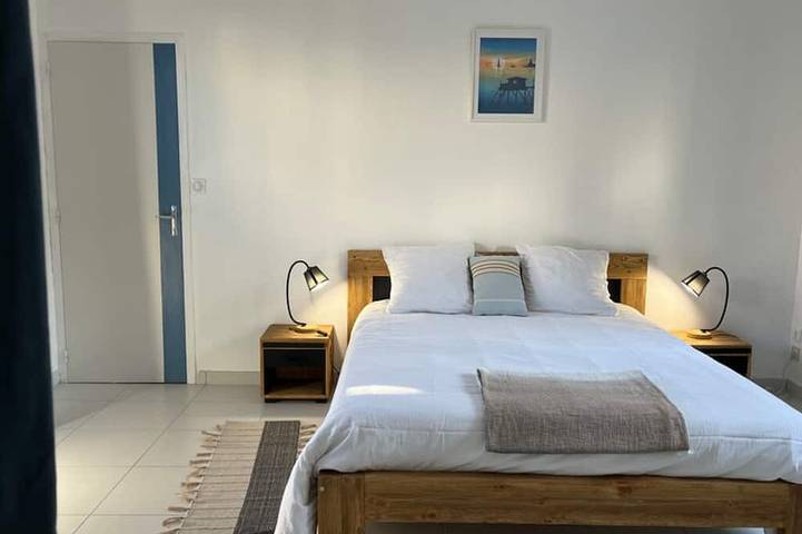 Location de vacances pour 20 personnes, avec balcon et jardin, animaux acceptés à Saint-Georges-des-Coteaux - 4