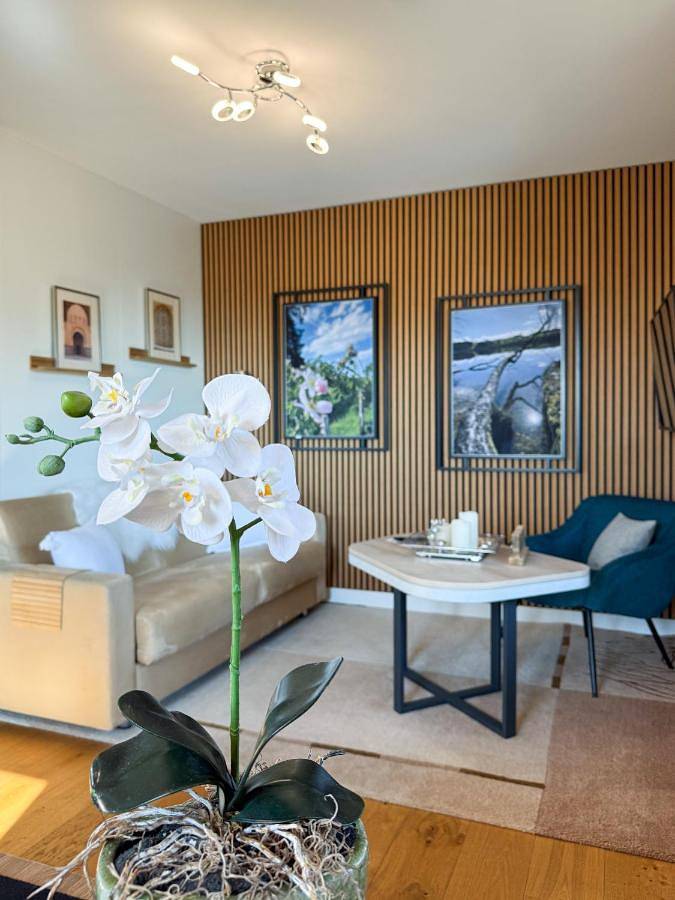 Ferienwohnung für 4 Personen, mit Terrasse und Ausblick in Vogtareuth