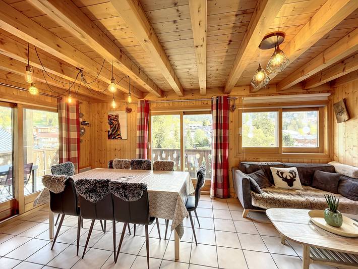 Chalet pour 8 personnes, avec Balcon et Terrasse à Les Gets