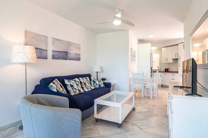 Ganze Wohnung, Apartment 'Kiko Las Américas' mit Meerblick, Pool und Wlan in Urbasur, Isla Cristina