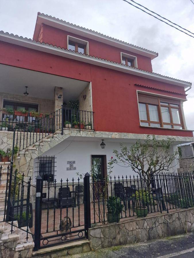 Casa de huéspuedes para 2 personas, con Balcón y Terraza además de Jardín y Vistas en Padrón