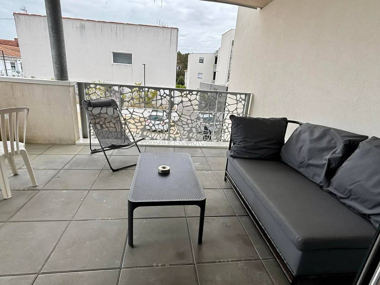 Appartement entier, Appartement Pmr avec balcon, 2 chambres, accès direct plage, piscine, parking sécurisé - La Tranche-sur-Mer in La Tranche-sur-Mer, Vendée