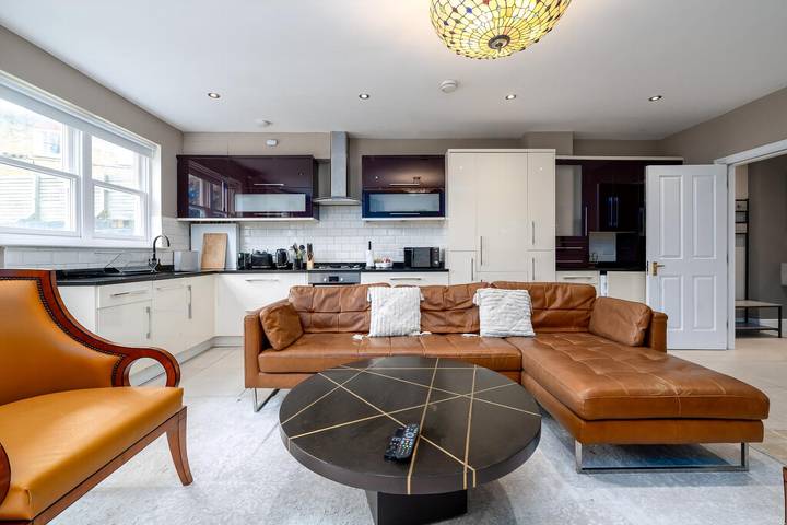 Ganze Wohnung, Ferienwohnung für 4 Personen mit Garten in Hammersmith und Fulham, London