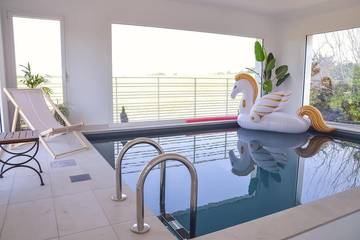 Location de vacances pour 10 personnes, avec balcon et jardin à Tardinghen