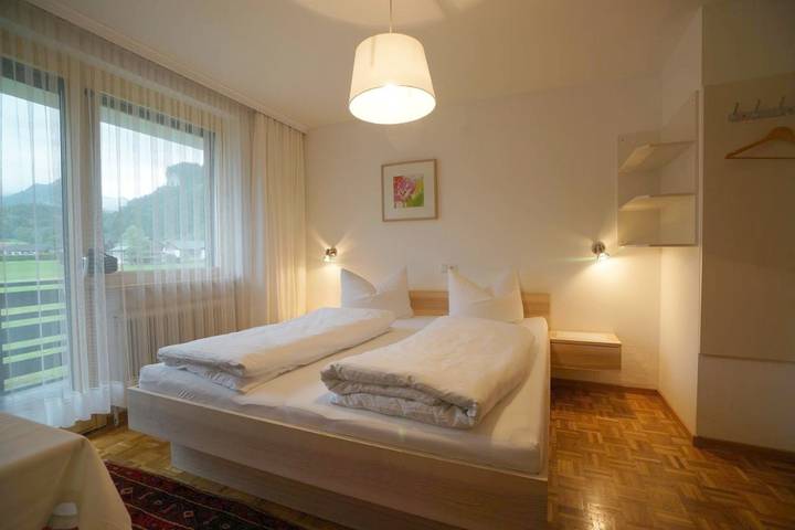 Hôtel pour 4 personnes, avec jardin et vue à Bezau - 2