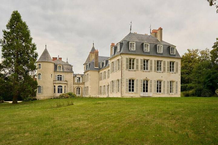 Maison de vacances pour 47 personnes, avec Jacuzzi et Terrasse ainsi que Jardin et Piscine