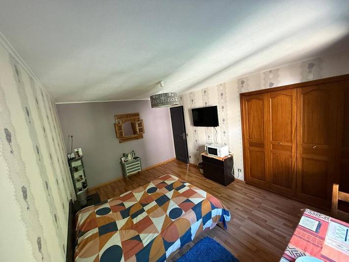 Gîte pour 2 personnes, avec terrasse et jardin à Saint-Pierre-de-Bailleul - 4