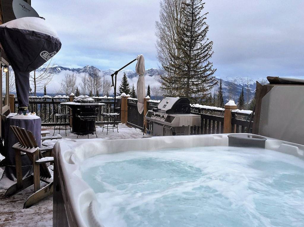 Ganze Wohnung, Spektakuläre Dachgeschoss 2 Br W / Whirlpool und Panoramablick in Kicking Horse