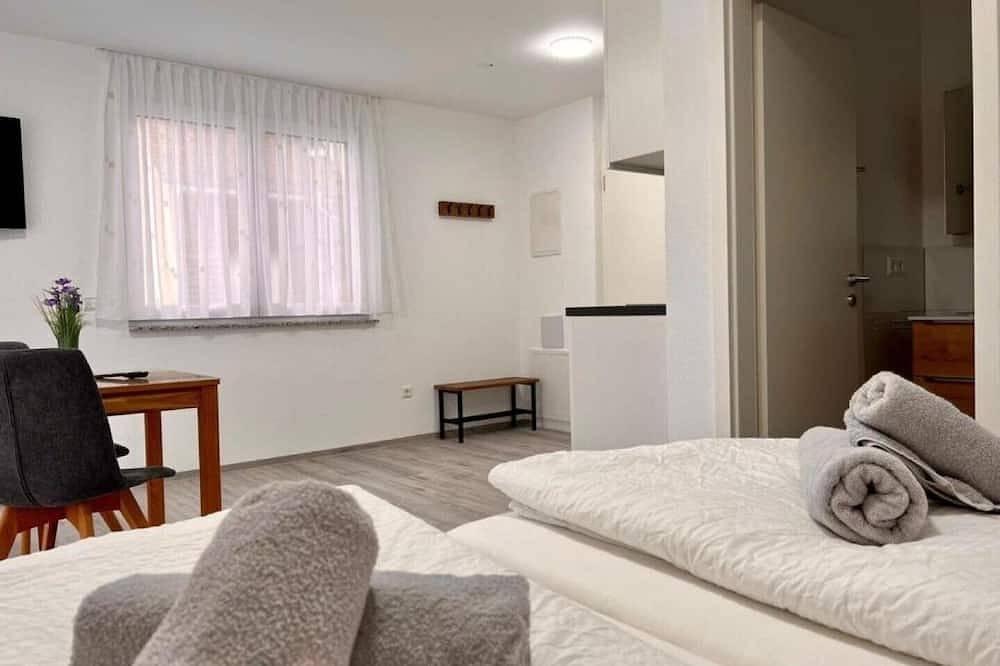 Ganze Wohnung, Gemütliches Grenzaparment mit 2 Schlafmöglichkeiten direkt bei Schaffhausen in Gottmadingen, Hegau