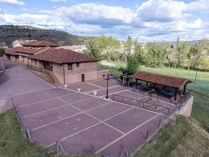 Casa de vacaciones para 25 personas, con jardín y vistas, Familias con niños en Provincia de Guadalajara - 3