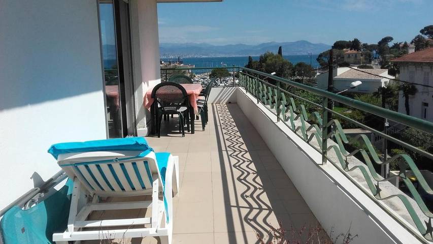 Gîte pour 4 personnes, avec vue et terrasse, animaux acceptés dans Plage de la Salis - 2