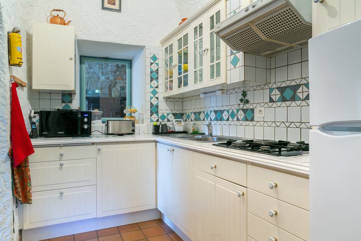 Location de vacances pour 12 personnes, avec terrasse ainsi que jardin et piscine à Jaujac - 4