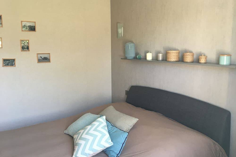 Maison familiale standing 5 chambres, avec piscine privée sécurisée. in Mauges-sur-Loire, Région de Cholet