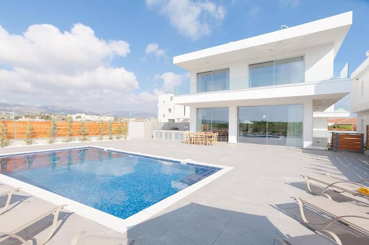 Holiday home for 10 people, with garden - 1