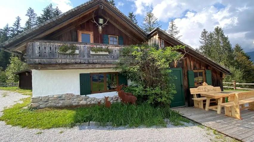 Hütte für 3 Personen, mit Garten und Balkon sowie Sauna in Abtenau - 4