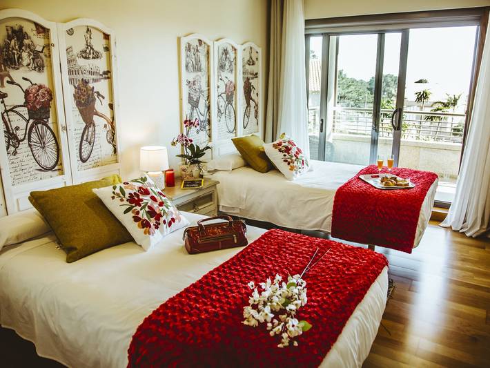 Location de vacances pour 10 personnes, avec jardin et piscine, adapté aux familles à Sanxenxo - 4