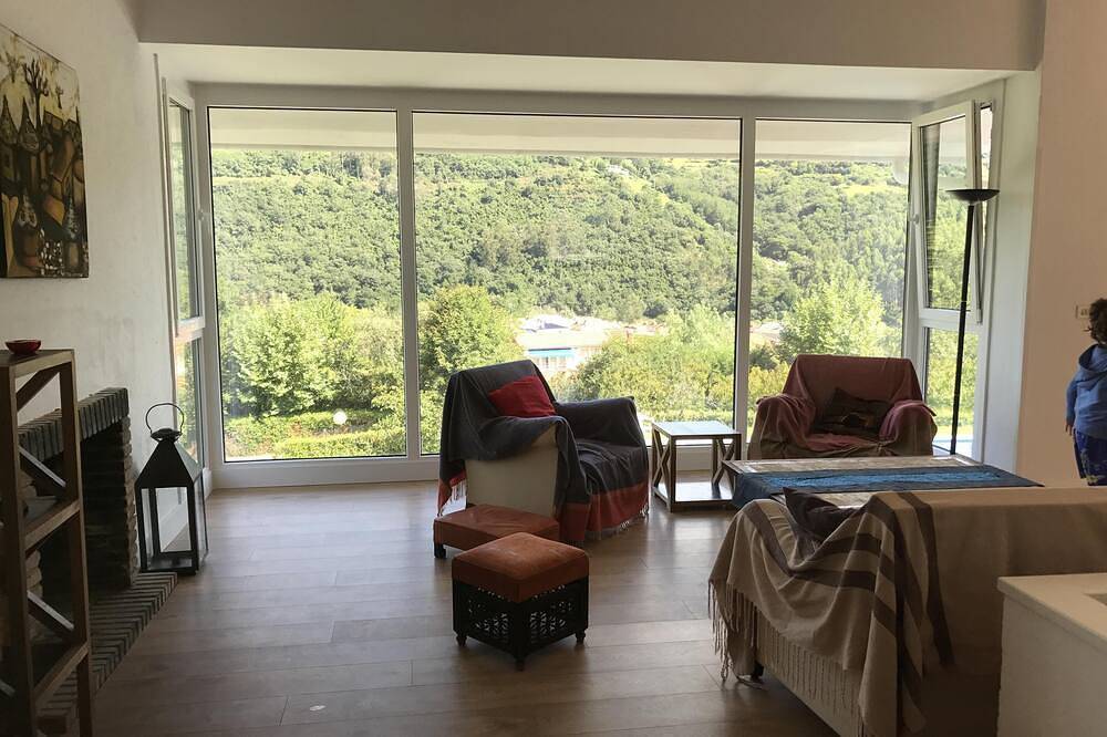 Intera villa con piscina e vista mozzafiato in Plentzia, Biscaglia