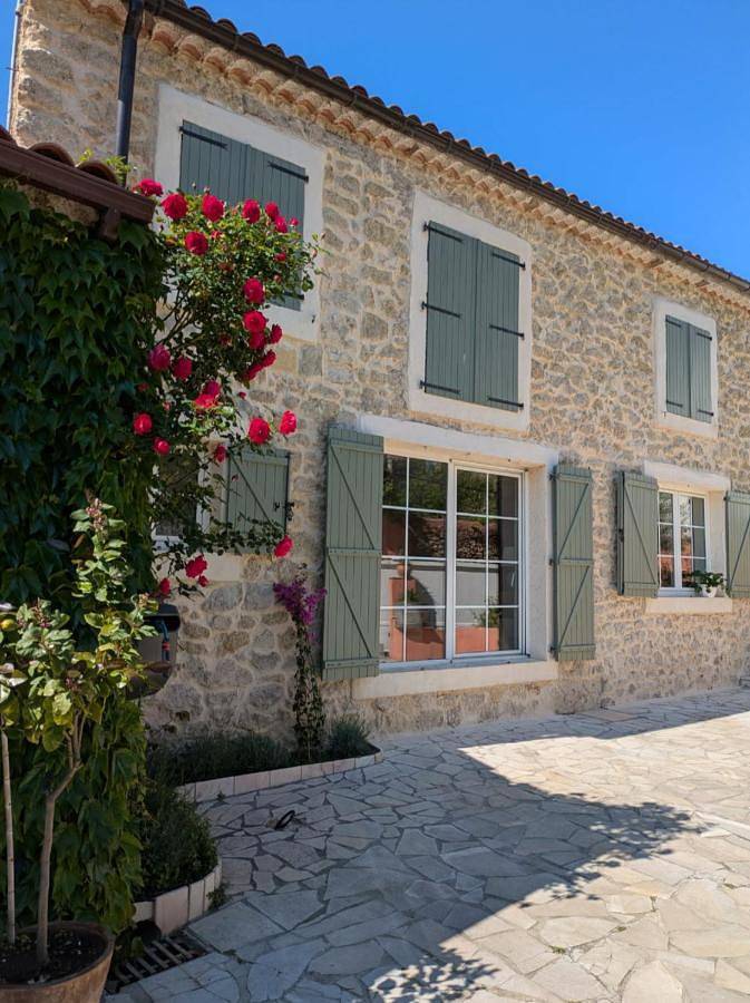 Gîte pour 4 personnes, avec Terrasse et Jardin à Capestang