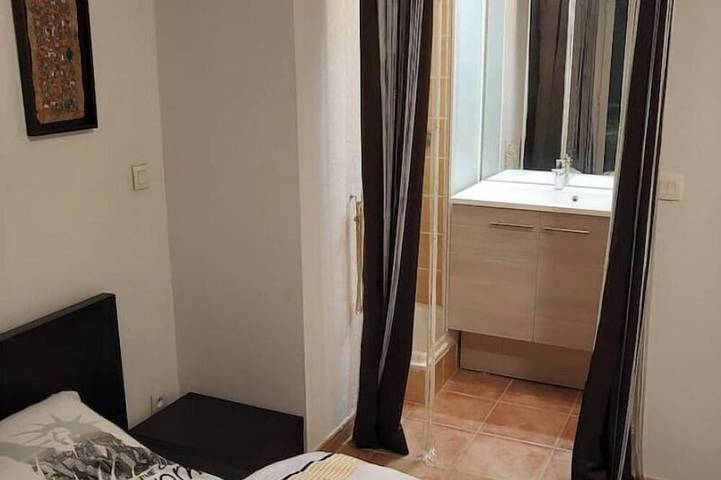 Gîte pour 5 personnes, avec terrasse dans Casino De Cavalaire - 3