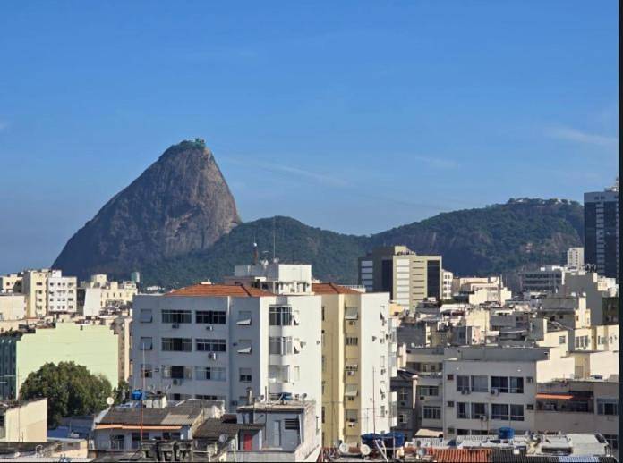Casas e apartamentos de temporada para 3 pessoas, com balcão e vista em Catete