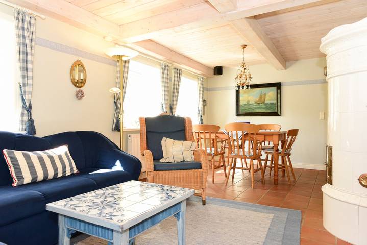 Ferienwohnung für 5 Personen, mit Terrasse und Garten, kinderfreundlich in Oldsum - 2