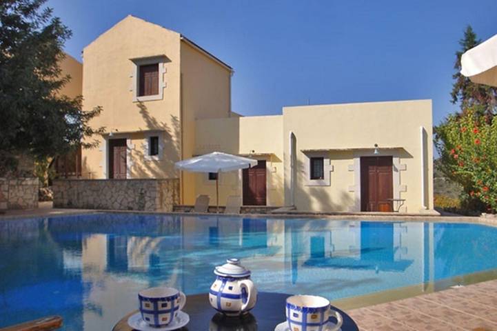 Ferienwohnung für 3 Personen, mit Pool und Garten sowie Balkon in Chania und Umgebung - 2