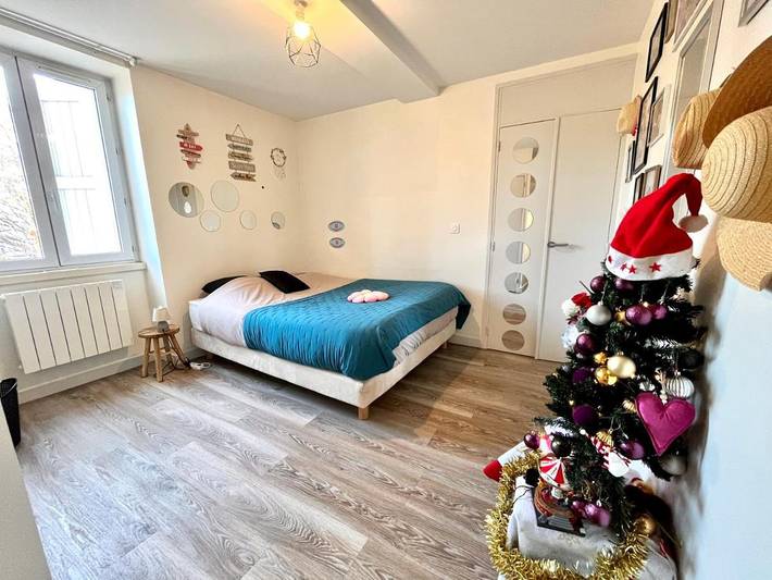 Gîte pour 4 personnes, avec Terrasse à Rives