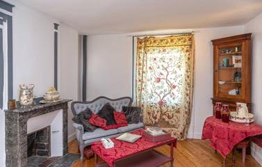 Cottage pour 2 personnes, avec jardin ainsi que piscine et terrasse, adapté aux familles à Bernay