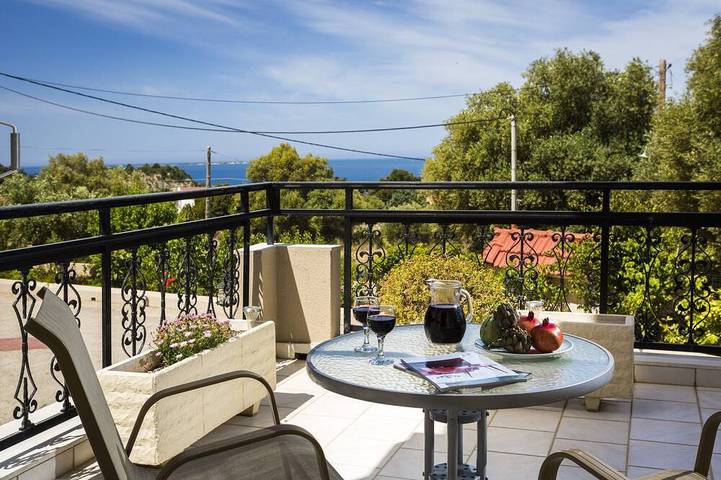 Apartment for 2 people, with garden and pool as well as balcony in Lassi