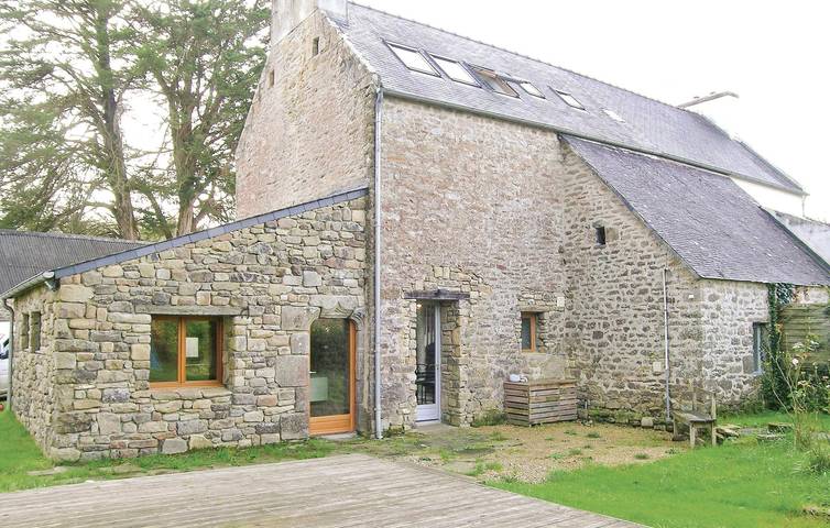 Gemütliches Garten-Apt: 1km bis zur Küste, 2,5km bis Plouhinec in Mahalon, Côte de Cornouaille