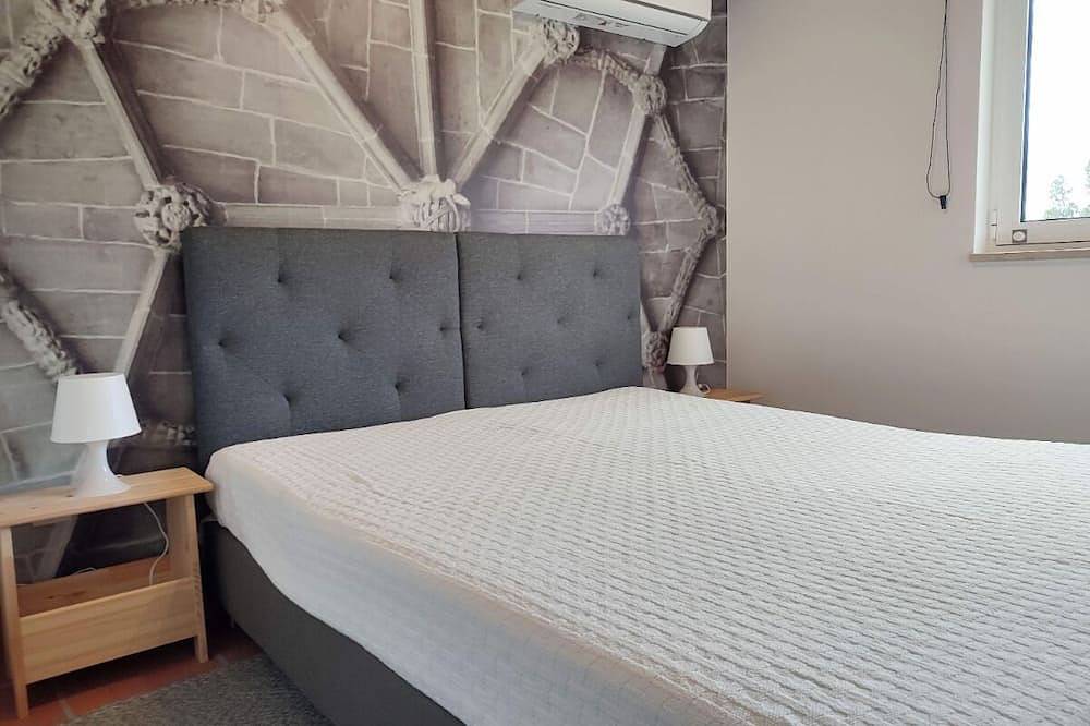 Casa do Caseiro - Qta de Matrena, 10m from Tomar and the Castelo Bode Reservoir in Tomar, Santarém District