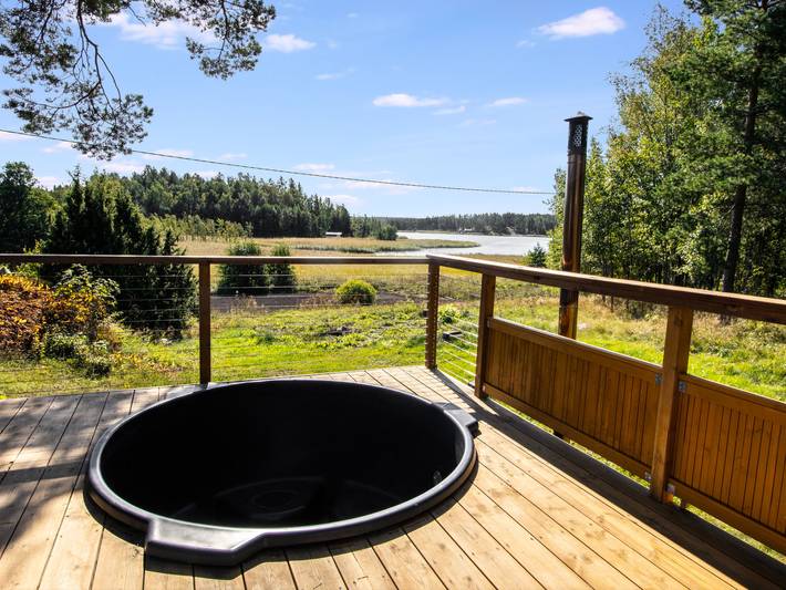 Ferienhaus für 6 Personen mit Terrasse in Särkisalo, Isoluoto