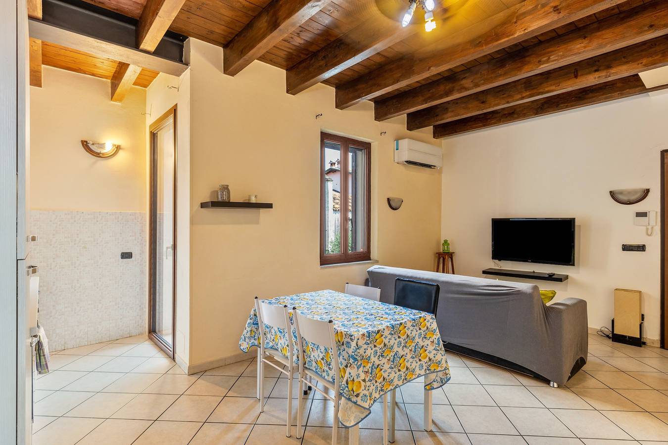 Appartamento intero, Appartamento 'Verona Fh' con Giardino in Comune, Wi-Fi e Aria Condizionata in Verona, Provincia di Verona