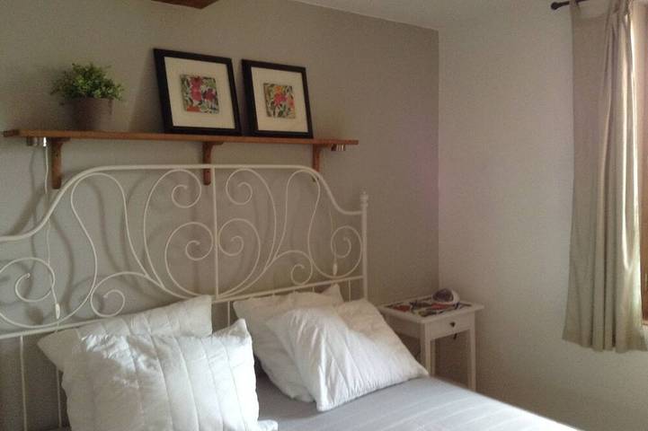 Gîte pour 4 personnes, avec balcon à Eus - 2