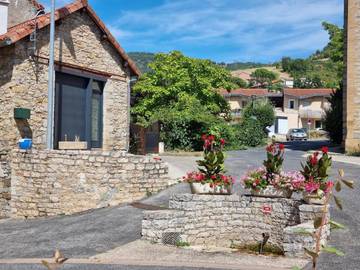 Maison d’hôte pour 3 personnes à Saint-Georges-de-Luzençon