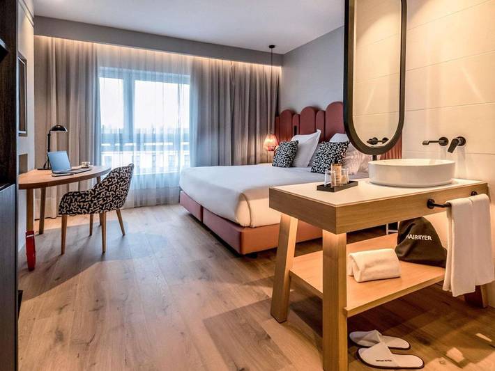 Hotel para 2 personas, con vistas y jardín - 1