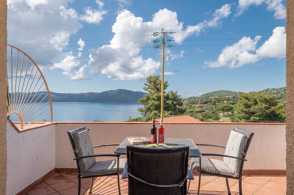 Appartamento intero, Turistica by Interhome in Morcone, Isola d'Elba
