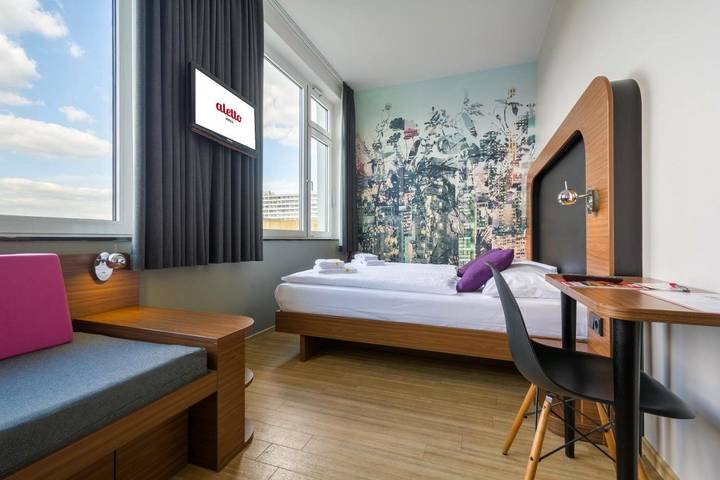 Hotel für 10 Personen, mit Terrasse und Garten - 1
