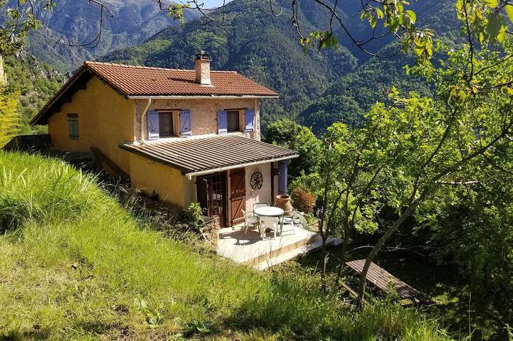 Location de vacances pour 4 personnes, avec terrasse et jardin, animaux acceptés à Roquebillière - 4