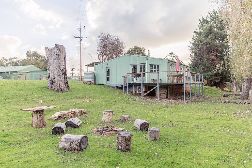 Log Cabin for 2 People in South Australia, Australia