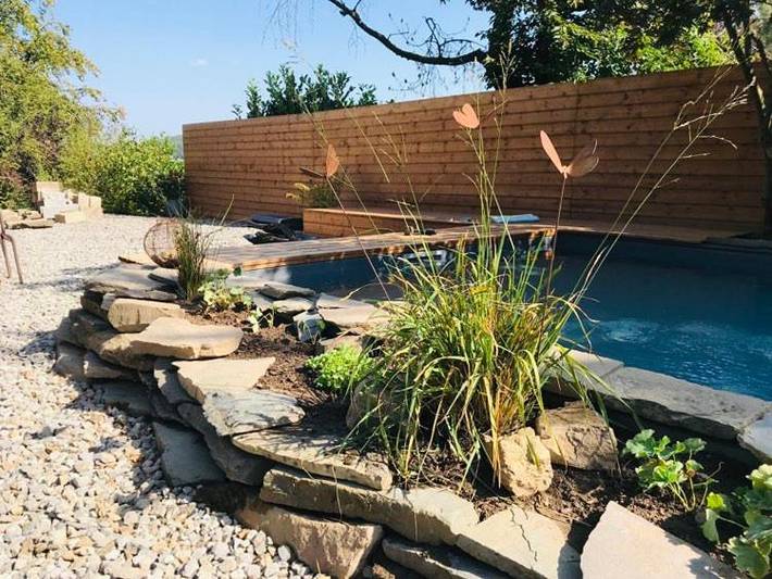 Location de vacances pour 2 personnes, avec jardin ainsi que vue et piscine à Trooz - 2