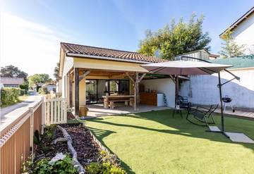Gîte pour 5 personnes, avec terrasse ainsi que jacuzzi et jardin en Gironde