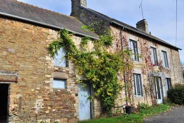 Gîte pour 8 personnes à Saint-Ouen-la-Rouërie